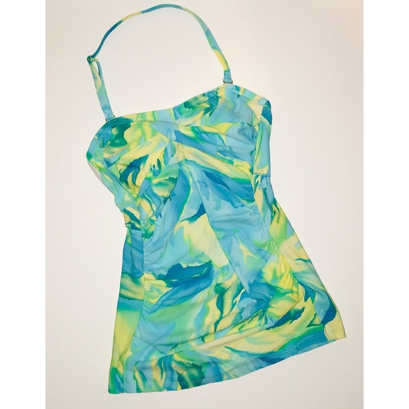VENUS Other - $$SOLD$$ Twist bandeau tankini